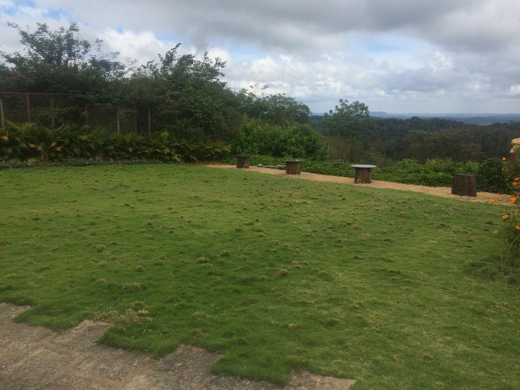 Leisure Vacations Heavenly Hills Villa Madikeri Exterior photo
